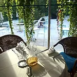La Segaliere Spa Bar מלון 3*