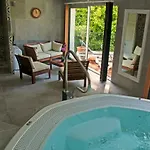 מלון La Segaliere Spa Bar קז'אר