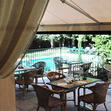 La Segaliere Spa Bar Отель