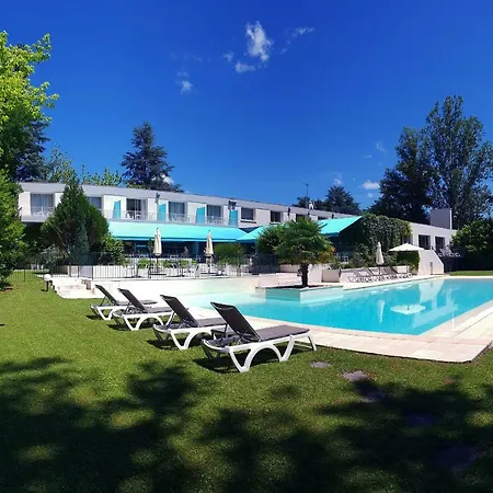 Blue Hotel